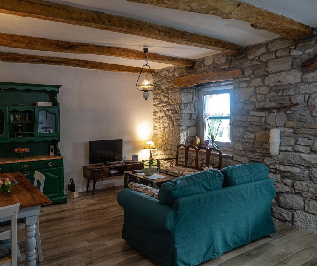 Villa Klara Buzet Bagian luar foto