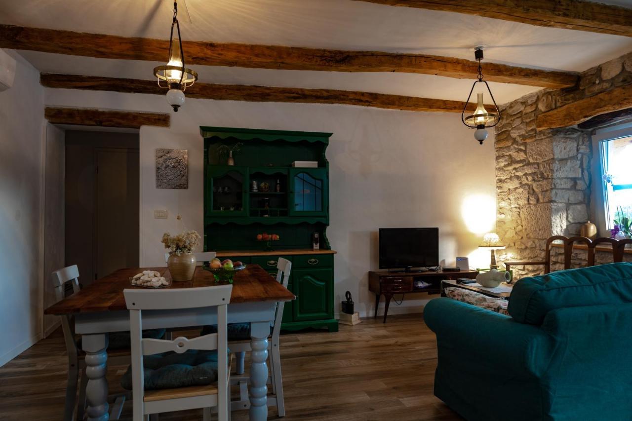 Villa Klara Buzet Bagian luar foto